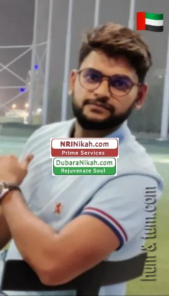 Divorcee UAE Boy HT190429664