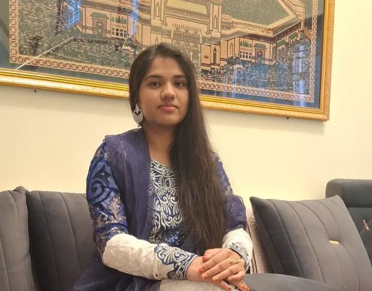 Syeda sumaiya HT250630309