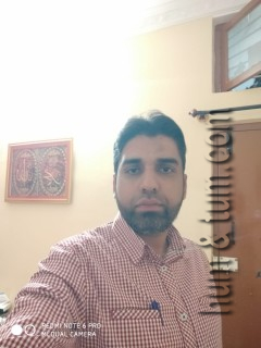 Khalid Khan HT23029920