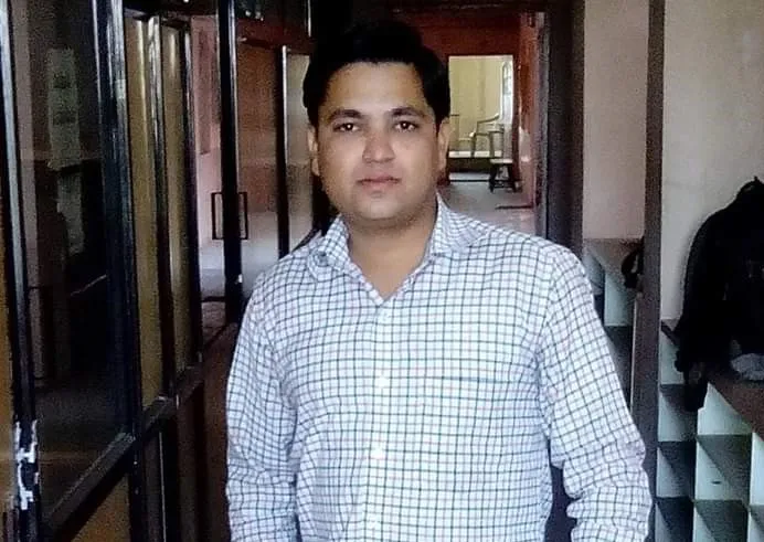 Khula Abdulkadir Mohammed Salim Kampli HT250530035